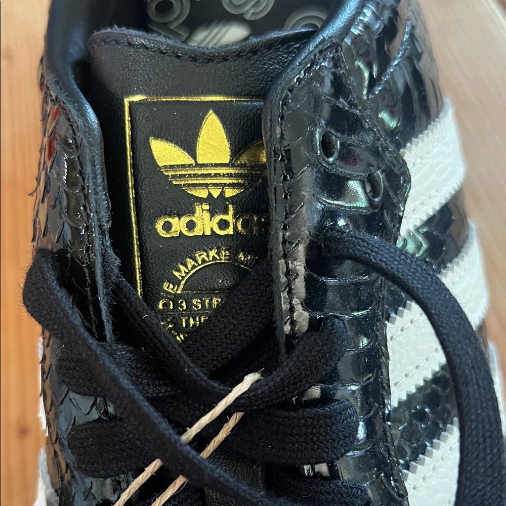 adidas Black White Textured Low-Top Sneakers - Picture 3 of 6